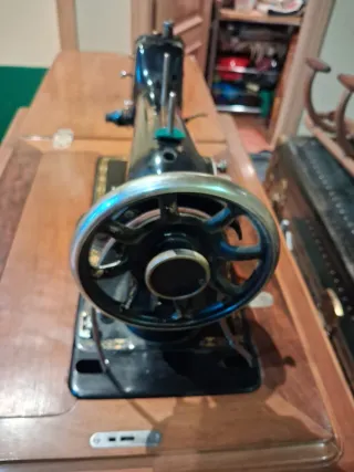 Máquina de coser Sigma antigua