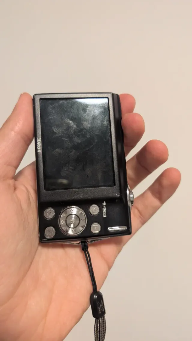 Cámara Nikon Coolpix Plata