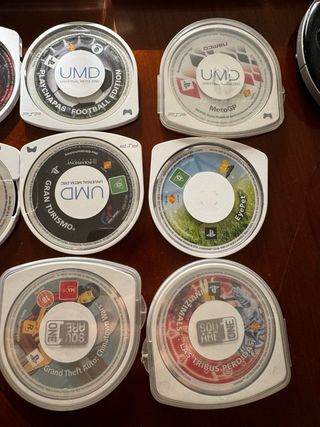 PSP 3004 Nero + 9 Giochi UMD