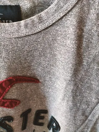 Camiseta Hollister Gris Talla M