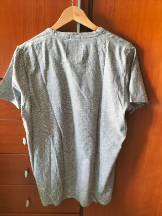 Camiseta Hollister Gris Talla M