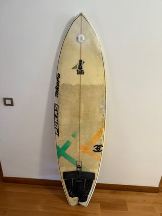 Tabla de surf Pukas con imperfecciones