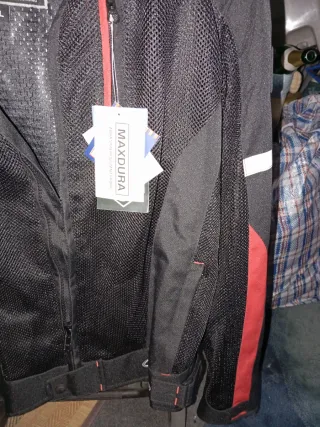 Chaqueta de moto negra y roja NUEVA!