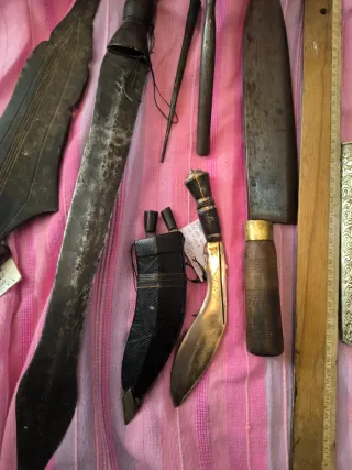 Herramientas étnicas africanas - Cuchillos y hacha