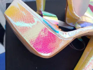 Zapatos de tacón multicolor