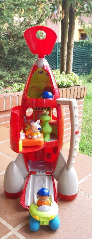 Razzo Imaginarium con figure