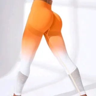 Mallas deportivas naranjas y blancas