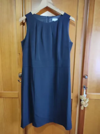 Vestido negro celebraciones. Zendra