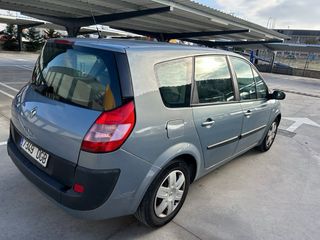 Renault Grand Scenic 2005