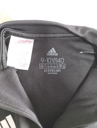 Chándal Adidas Negro niño. Mira talla en las fotos
