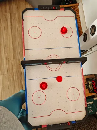 Mesa de Hockey sobre aire. Cable de alimentacion