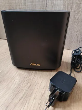 Asus ZenWiFi XT8 Router