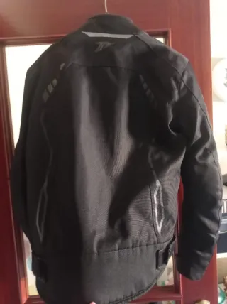 Chaqueta de moto negra