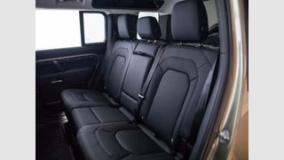 Land Rover Defender 2.0 Si4 300 S 110 Auto 4WD PHE