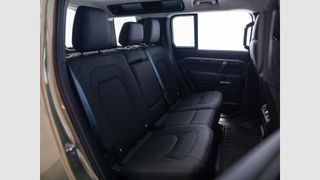 Land Rover Defender 2.0 Si4 300 S 110 Auto 4WD PHE