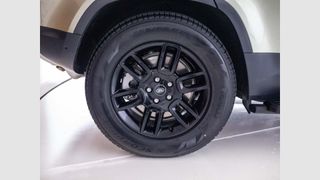 Land Rover Defender 2.0 Si4 300 S 110 Auto 4WD PHE