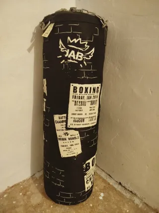 Saco de boxeo JAB con diseño de ladrillos