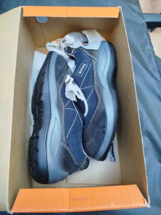 Zapatos de seguridad Base negros y grises