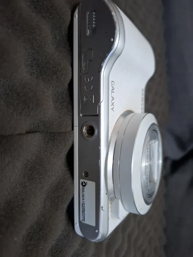 Samsung Galaxy Câmera Prata