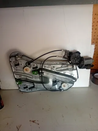 Elevalunas Trasero Izquierdo Renault Megane Cabrio