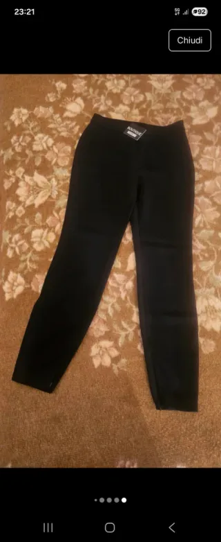 Pantaloni neri Boutique Moschino affusolati