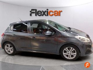 Peugeot 208 5P ALLURE 1.2L PureTech 60KW (82CV)