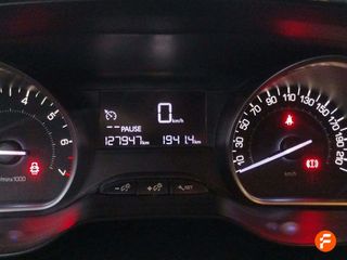 Peugeot 208 5P ALLURE 1.2L PureTech 60KW (82CV)