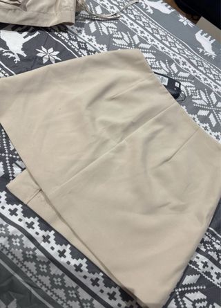 Falda Rita Ora Beige Talla XS