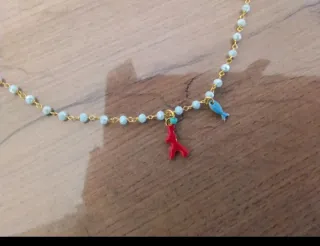 Collana cristalli turchesi, pesciolino e corallo