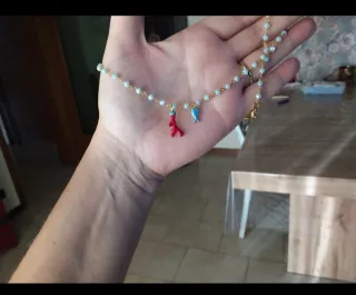 Collana cristalli turchesi, pesciolino e corallo