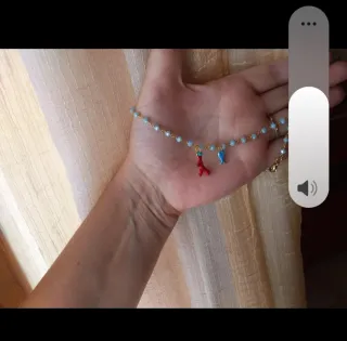 Collana cristalli turchesi, pesciolino e corallo