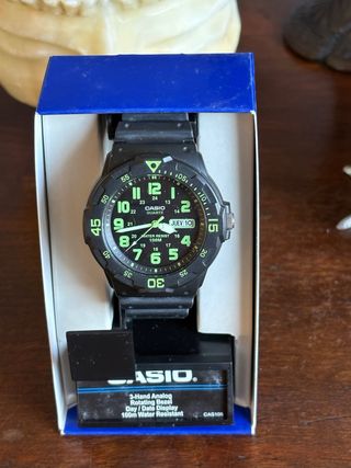 Reloj Casio Diver Negro y Verde