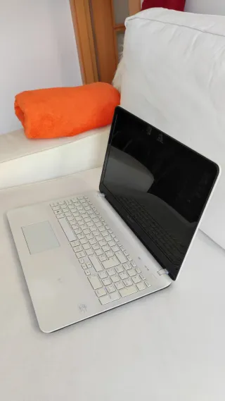 Portátil Sony Vaio Blanco i3