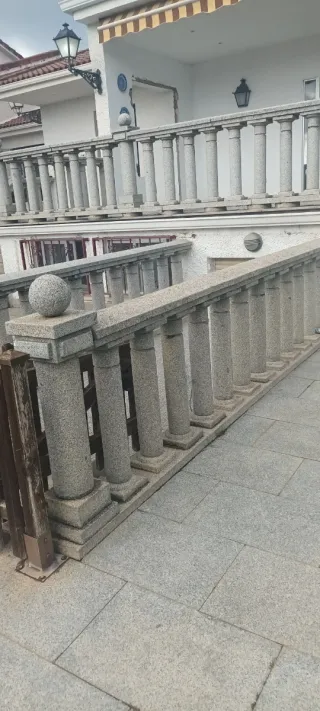 Balaustre y barandilla de granito