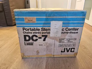 JVC DC-7 Portable Stereo Disc Center