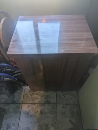 Reffrey maquina de coser con mueble auxiliar