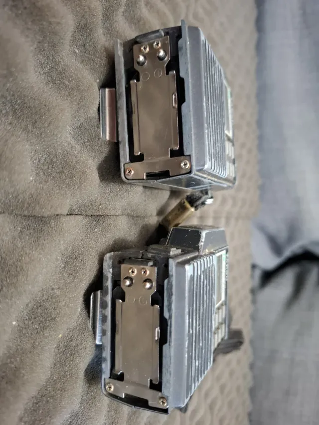 Walkie Yaesu FT-23R à venda