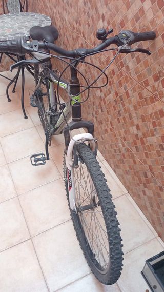 Bicicleta Mitical Negra