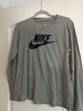 Camiseta Nike manga larga gris talla M