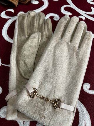 Guanti donna foderati con fibbia dorata