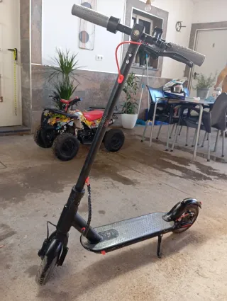 Lote: Moto niño, Quad y Patinete