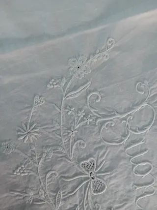 Tovaglia lino ricamata a mano cm100x80 per altare