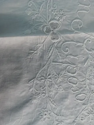 Tovaglia lino ricamata a mano cm100x80 per altare
