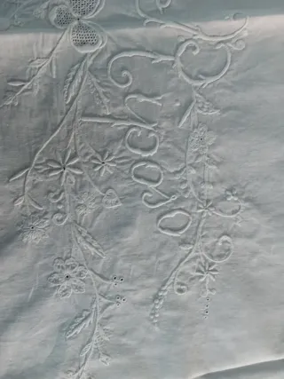 Tovaglia lino ricamata a mano cm100x80 per altare