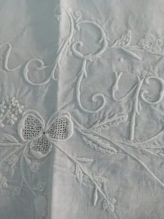 Tovaglia lino ricamata a mano cm100x80 per altare