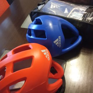 ULTIMO Casco AZUL Kick Adidas HOMOLOGADO WAKO