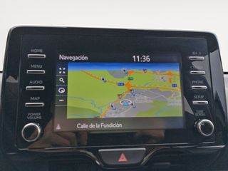 Toyota Yaris Hybrid 2WD Bussines