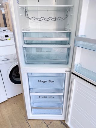 COMBI HAIER 188cm NO FROST INOX A+. GARANTÍA