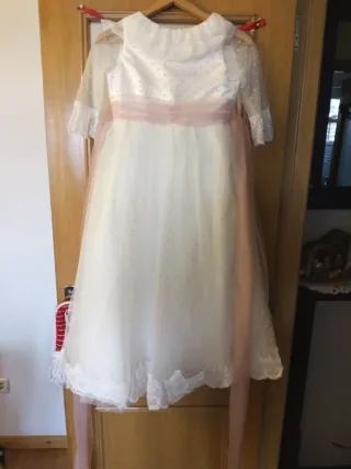 Vestido de comunión blanco y rosa 4 capas