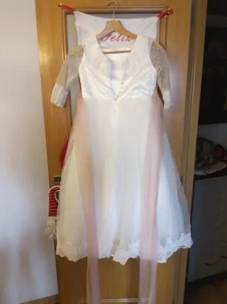 Vestido de comunión blanco y rosa 4 capas